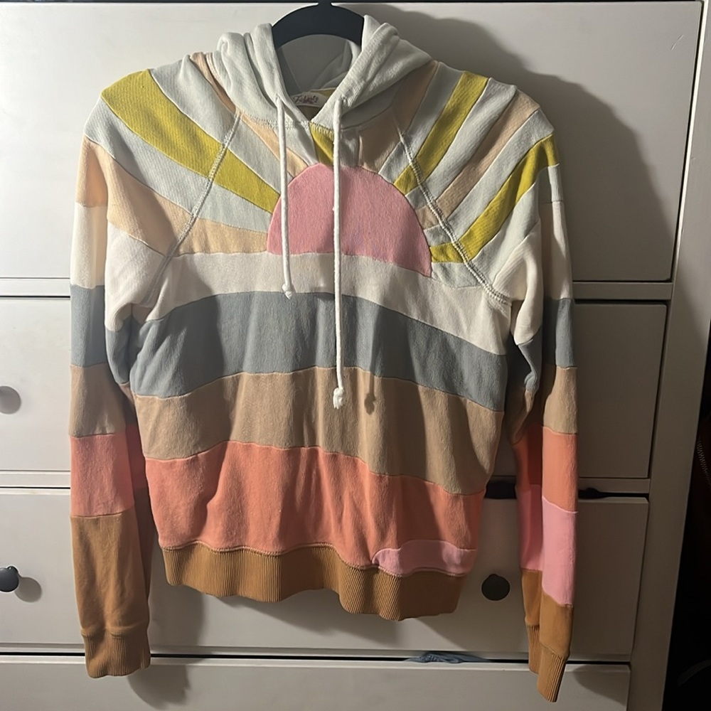 Faherty xs hoodie. No stains or defects.